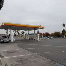 Shell | 683 N Thompson Rd, Tipton, CA 93272, USA