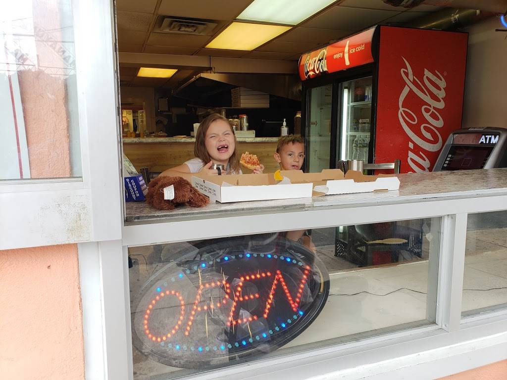 Mikes Pizza | meal takeaway | 4111 Main St, Philadelphia, PA 19127, USA | 2155080722 OR +1 215-508-0722