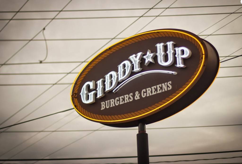 Giddy Up Burgers | restaurant | 4600 Leary Way NW, Seattle, WA 98107, USA | 2067822798 OR +1 206-782-2798