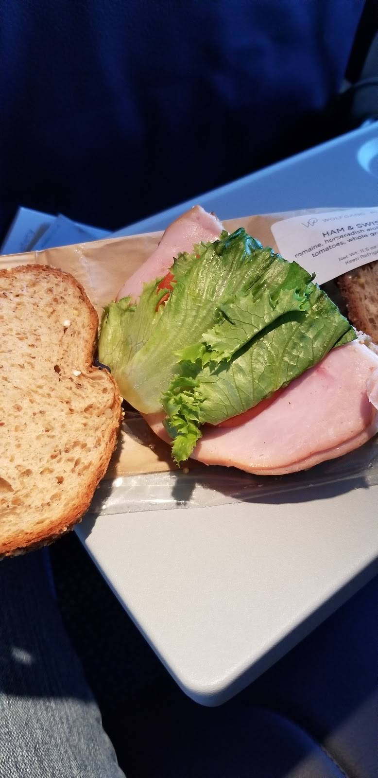 Wolfgang Puck Express | restaurant | 5501 Josh Birmingham Pkwy, Charlotte, NC 28208, USA | 7043594013 OR +1 704-359-4013