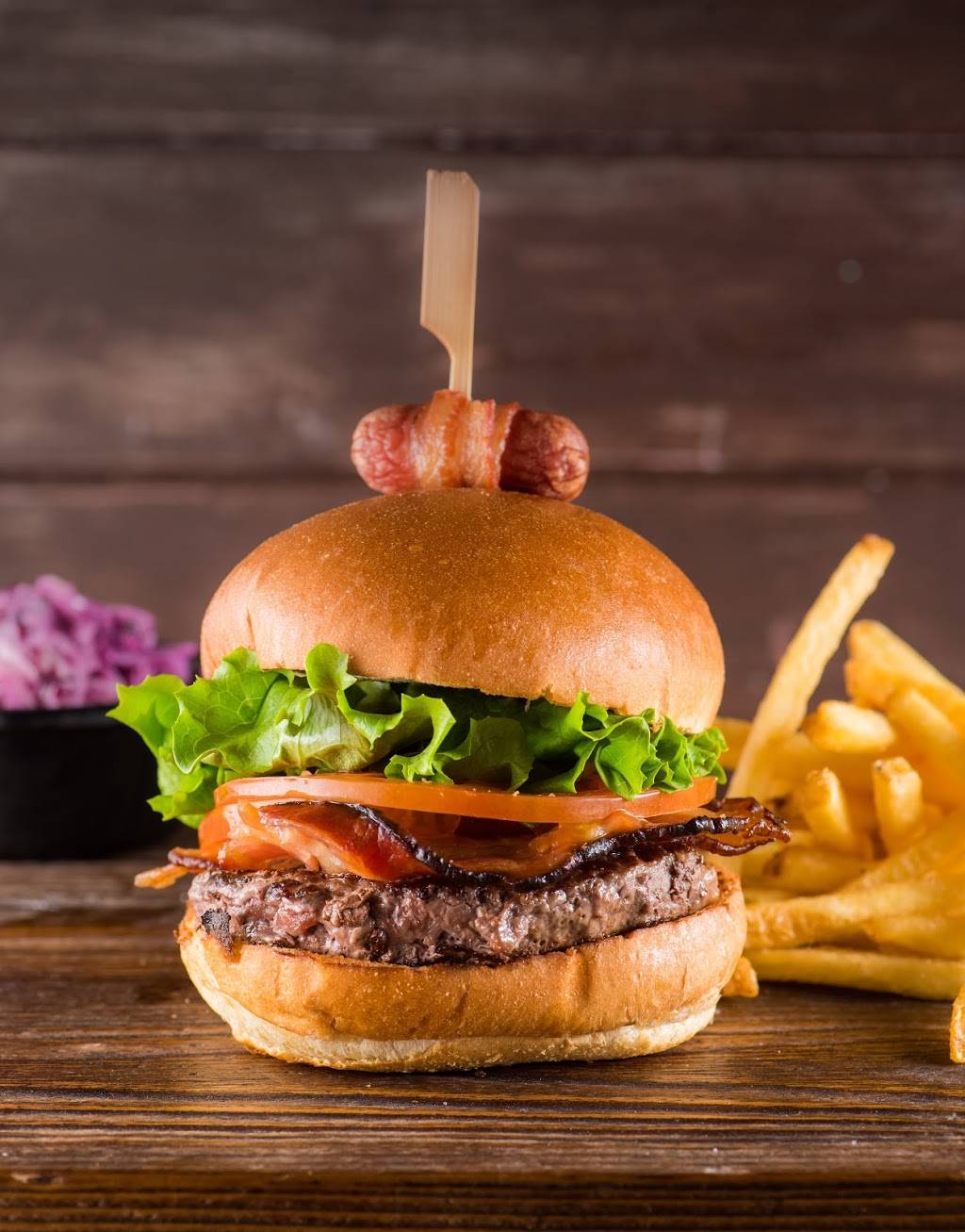 SHAKER | restaurant | 3050 Boulevard de Portland # N36, Sherbrooke, QC J1L 1K1, Canada | 8194163134 OR +1 819-416-3134