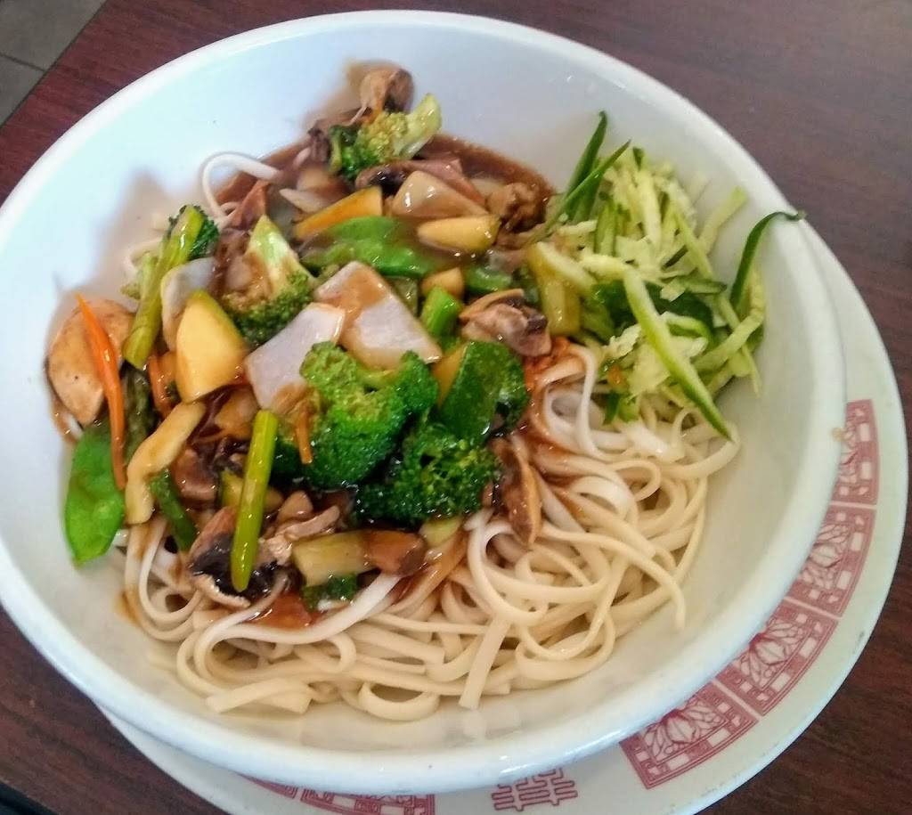 Oryza Asian Cuisine & Bar | restaurant | 5 Sturgis Corner Dr, Iowa City, IA 52246, USA | 3198000888 OR +1 319-800-0888