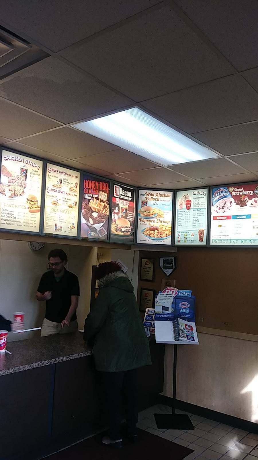 Dairy Queen Grill & Chill | restaurant | 691 E Wilbeth Rd, Akron, OH 44306, USA | 3307242050 OR +1 330-724-2050