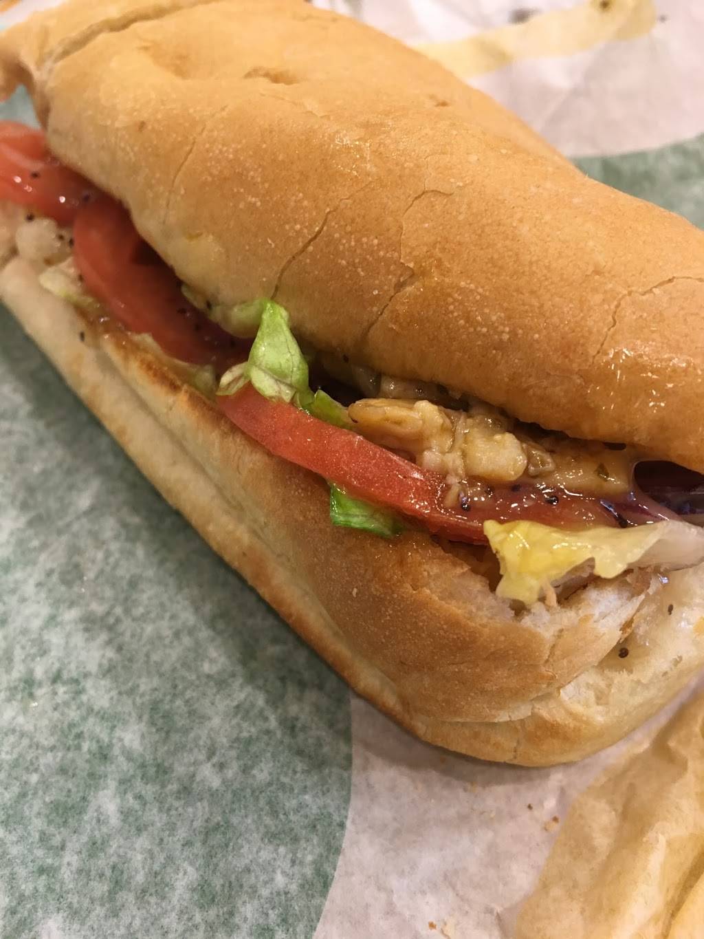 Subway | restaurant | 2500 W Stone Dr, Kingsport, TN 37660, USA | 4232467789 OR +1 423-246-7789