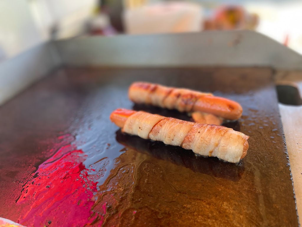 Hot dogs/Bendicion Flores | meal takeaway | 575 Aldine Mail Rte Rd, Houston, TX 77037, USA | 3466383154 OR +1 346-638-3154