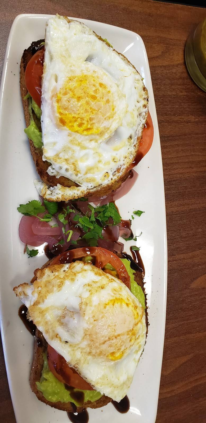 Cups cafe | restaurant | 3402, 77912 Country Club Dr, Palm Desert, CA 92211, USA | 7602000333 OR +1 760-200-0333