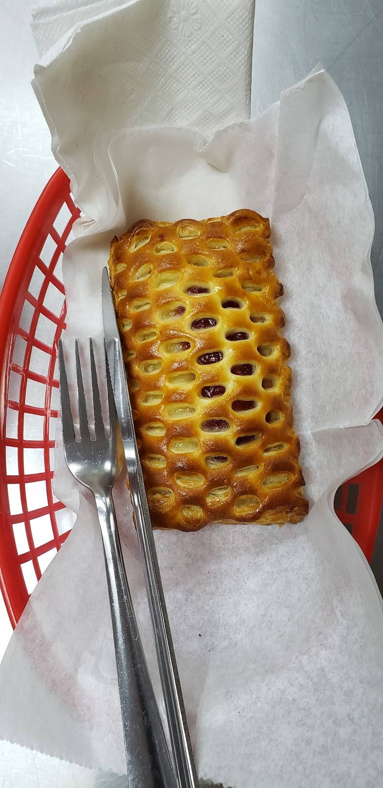 Dragon Hops Brewing | restaurant | 130 E Main St, Purcellville, VA 20132, USA | 5404413660 OR +1 540-441-3660