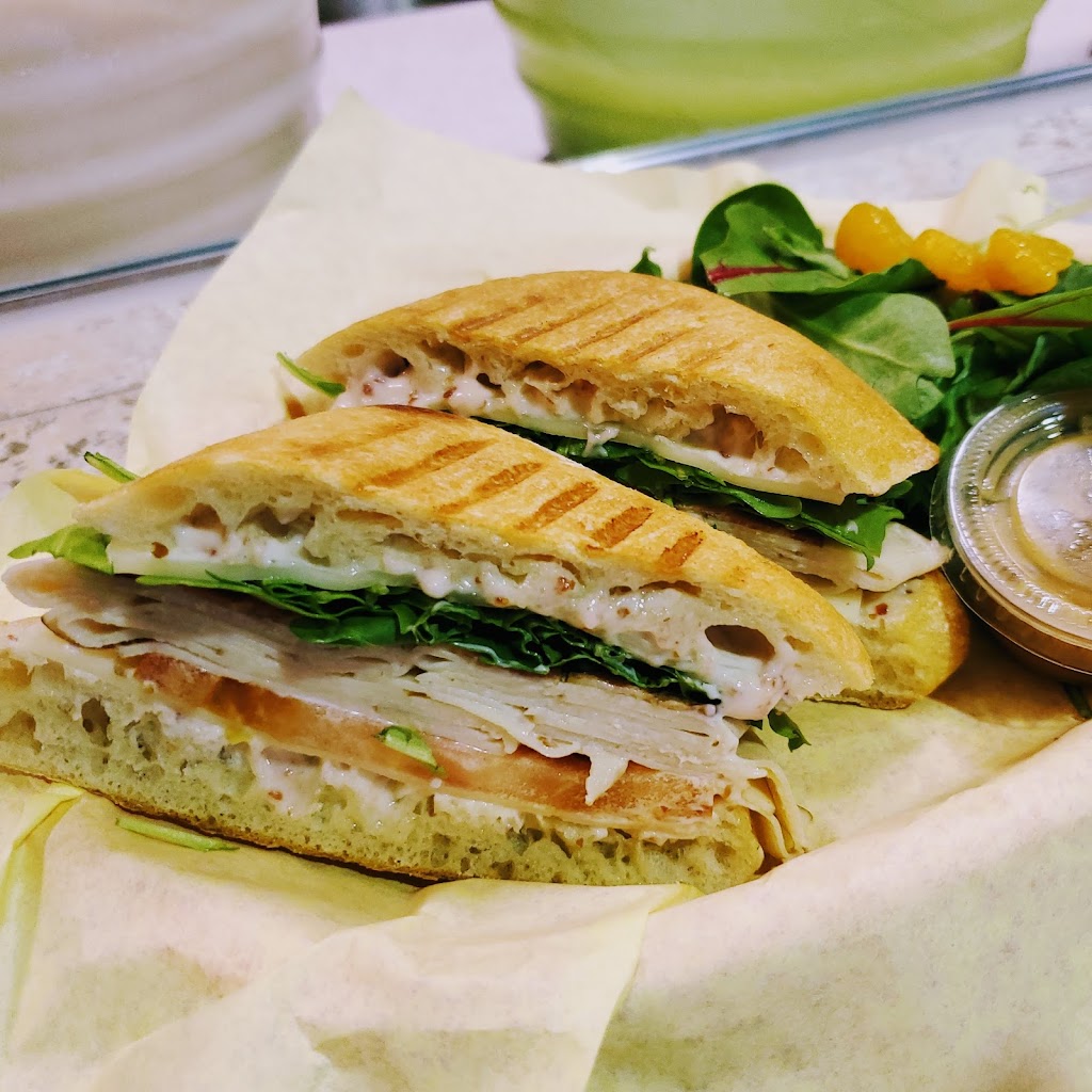 Michelaguas El Jefe | restaurant | 2950 Johnson Dr # 132, Ventura, CA 93003, USA | 8052931531 OR +1 805-293-1531