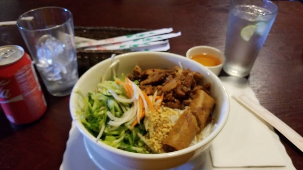 Lotus Bistro | restaurant | 325 Old Newport Blvd #1, Newport Beach, CA 92663, USA | 9492876827 OR +1 949-287-6827