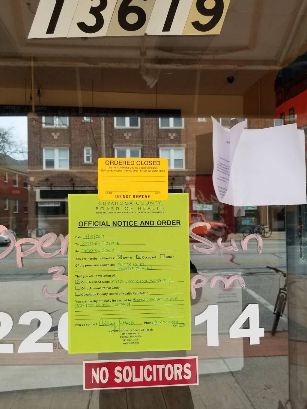 Sartinis Pizzeria | restaurant | 13619 Detroit Ave, Lakewood, OH 44107, USA | 2162264114 OR +1 216-226-4114