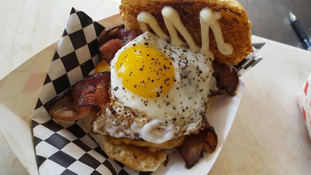 Cluck-N-Burger | restaurant | 10700 Manchaca Rd, Austin, TX 78748, USA | 5122470064 OR +1 512-247-0064