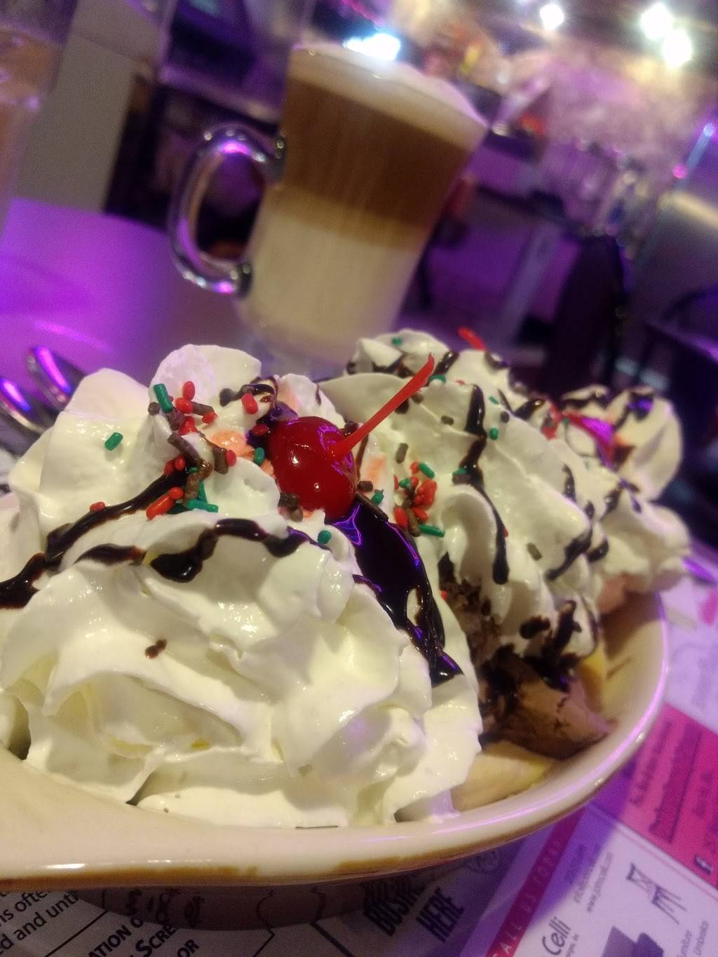 White Plains Coach Diner | restaurant | 50 Westchester Ave, White Plains, NY 10601, USA | 9144285700 OR +1 914-428-5700