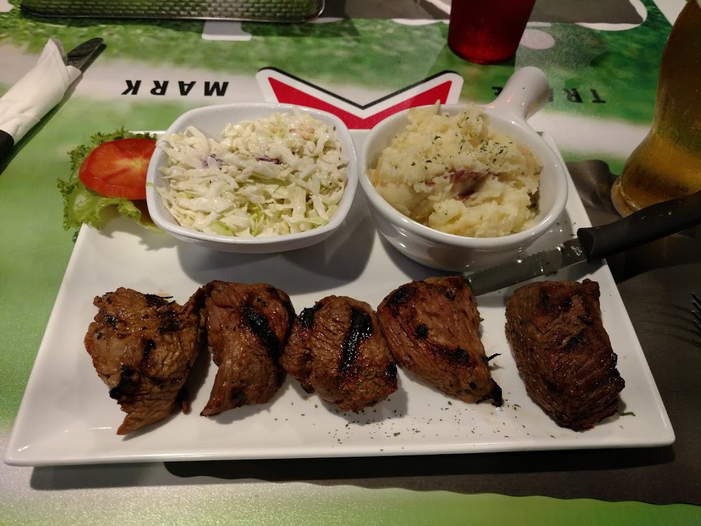 Rae Rocks Bar & Grill | restaurant | 159 Pelham St, Methuen, MA 01844, USA | 9786888100 OR +1 978-688-8100