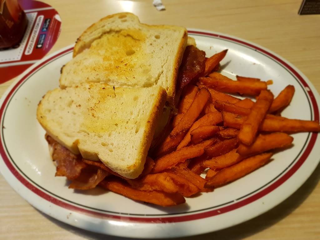 Huddle House | restaurant | 2450 Cooper Dr, Ardmore, OK 73401, USA | 5802236435 OR +1 580-223-6435