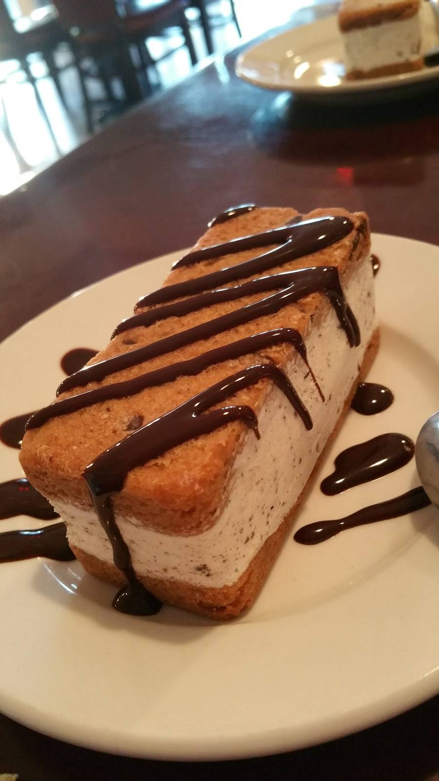 Fatboys Grill & Steamshack | restaurant | 15042 Carrollton Blvd suite a, Carrollton, VA 23314, USA | 7577458200 OR +1 757-745-8200