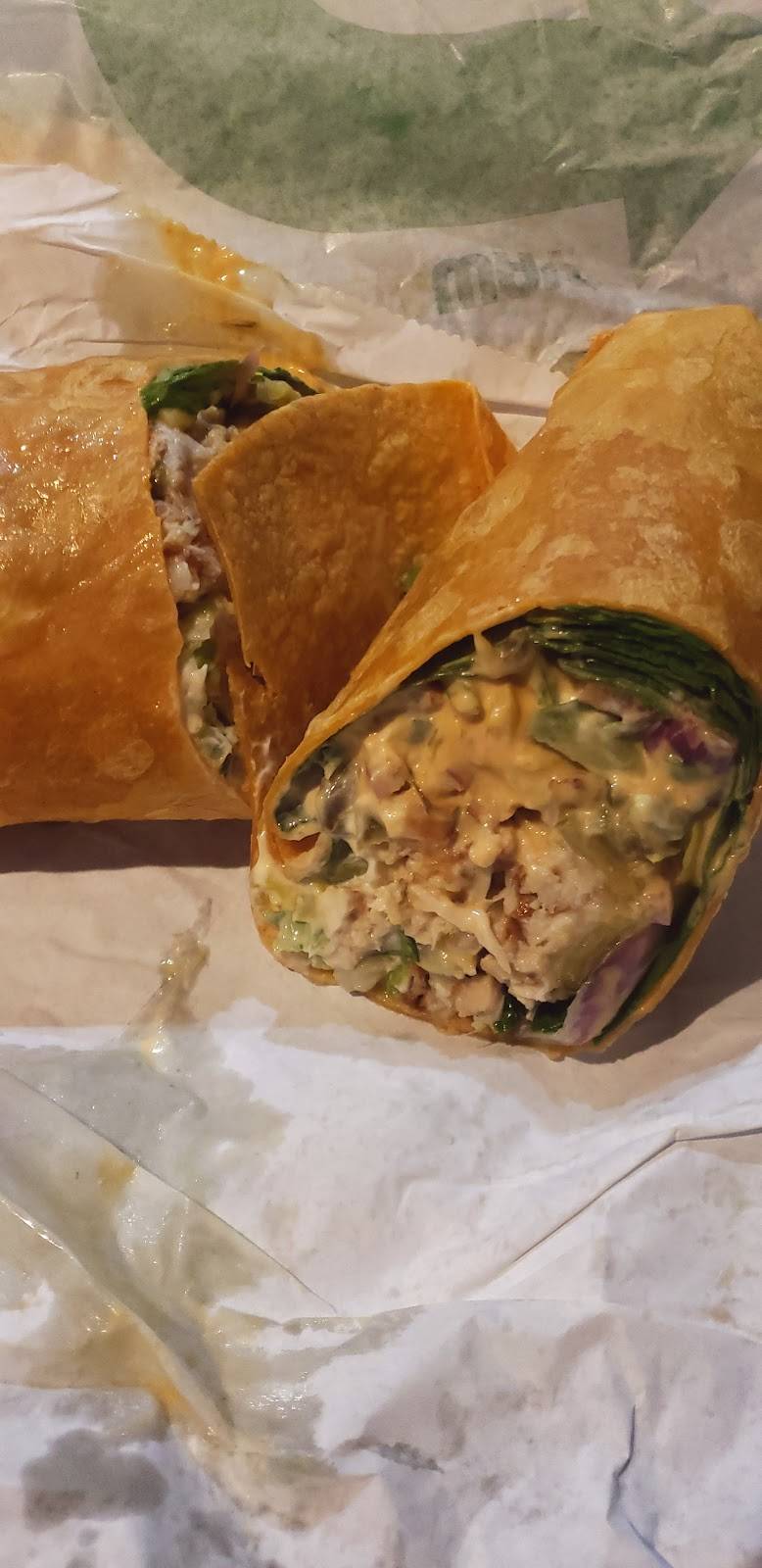 Subway | restaurant | 18288 Grand River Ave, Detroit, MI 48223, USA | 3138354669 OR +1 313-835-4669