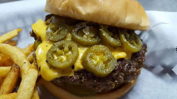 Burger Extreme | restaurant | 8021 Matlock Rd #155, Arlington, TX 76002, USA | 6822766512 OR +1 682-276-6512