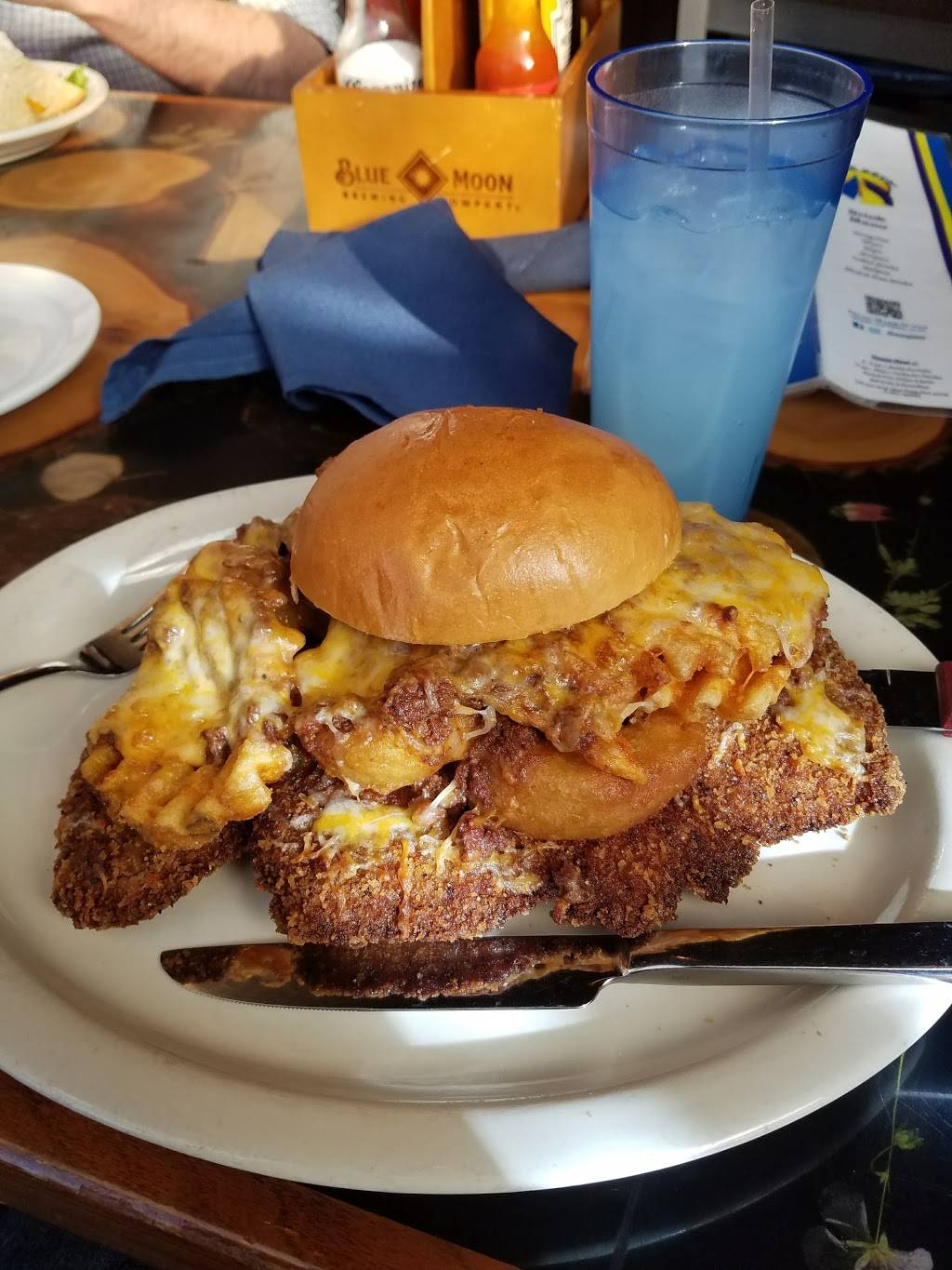 Hatch Cover | restaurant | 252 E Cheyenne Mountain Blvd, Colorado Springs, CO 80906, USA | 7195765223 OR +1 719-576-5223