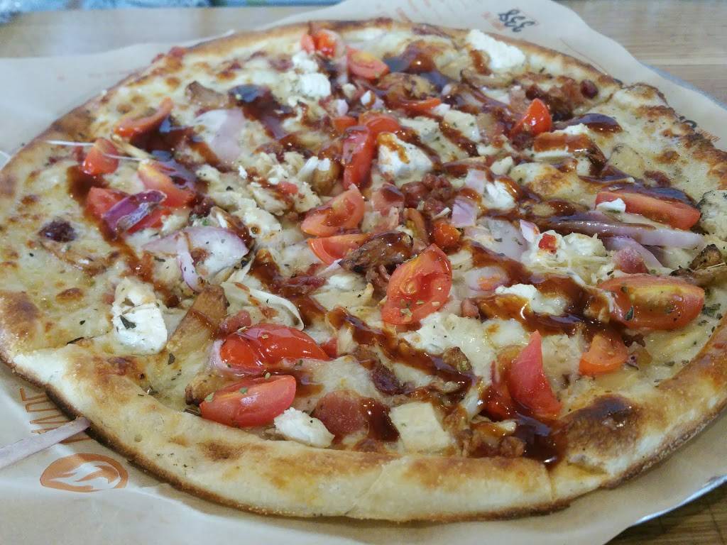 Blaze Pizza | meal takeaway | 10155 W McDowell Rd #103, Avondale, AZ 85392, USA | 6234556768 OR +1 623-455-6768