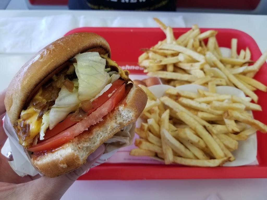 In-N-Out Burger | restaurant | 2001 Alta Arden Expy, Sacramento, CA 95825, USA | 8007861000 OR +1 800-786-1000