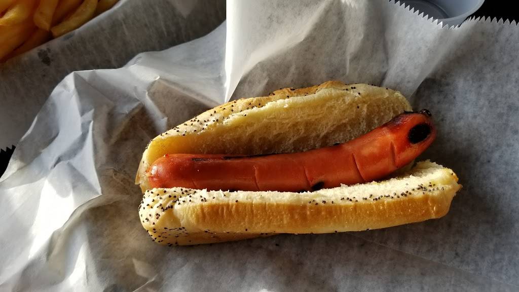 Backyard Grill | restaurant | 1825 2nd St, Highland Park, IL 60035, USA | 8476818400 OR +1 847-681-8400