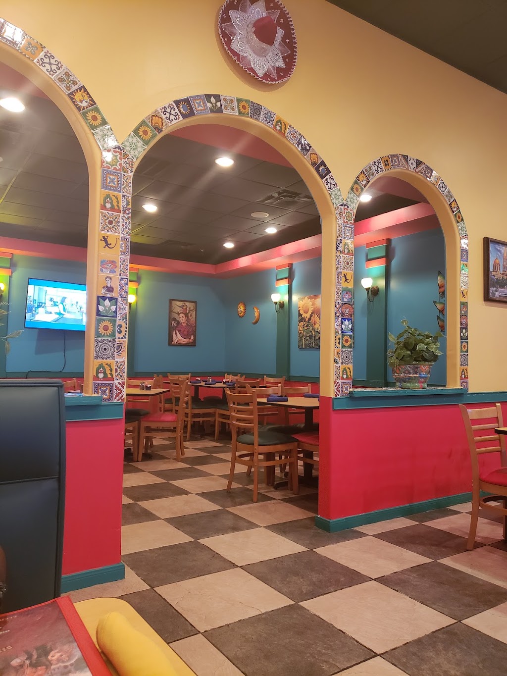 El Charro | restaurant | 26281 Northwest Fwy Ste 950, Cypress, TX 77429, USA | 2813042748 OR +1 281-304-2748