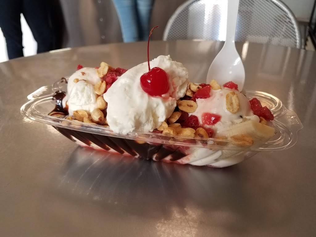 Smittys Homemade Ice Cream | restaurant | 107 E Front St, Burlington, NC 27215, USA | 3365246998 OR +1 336-524-6998