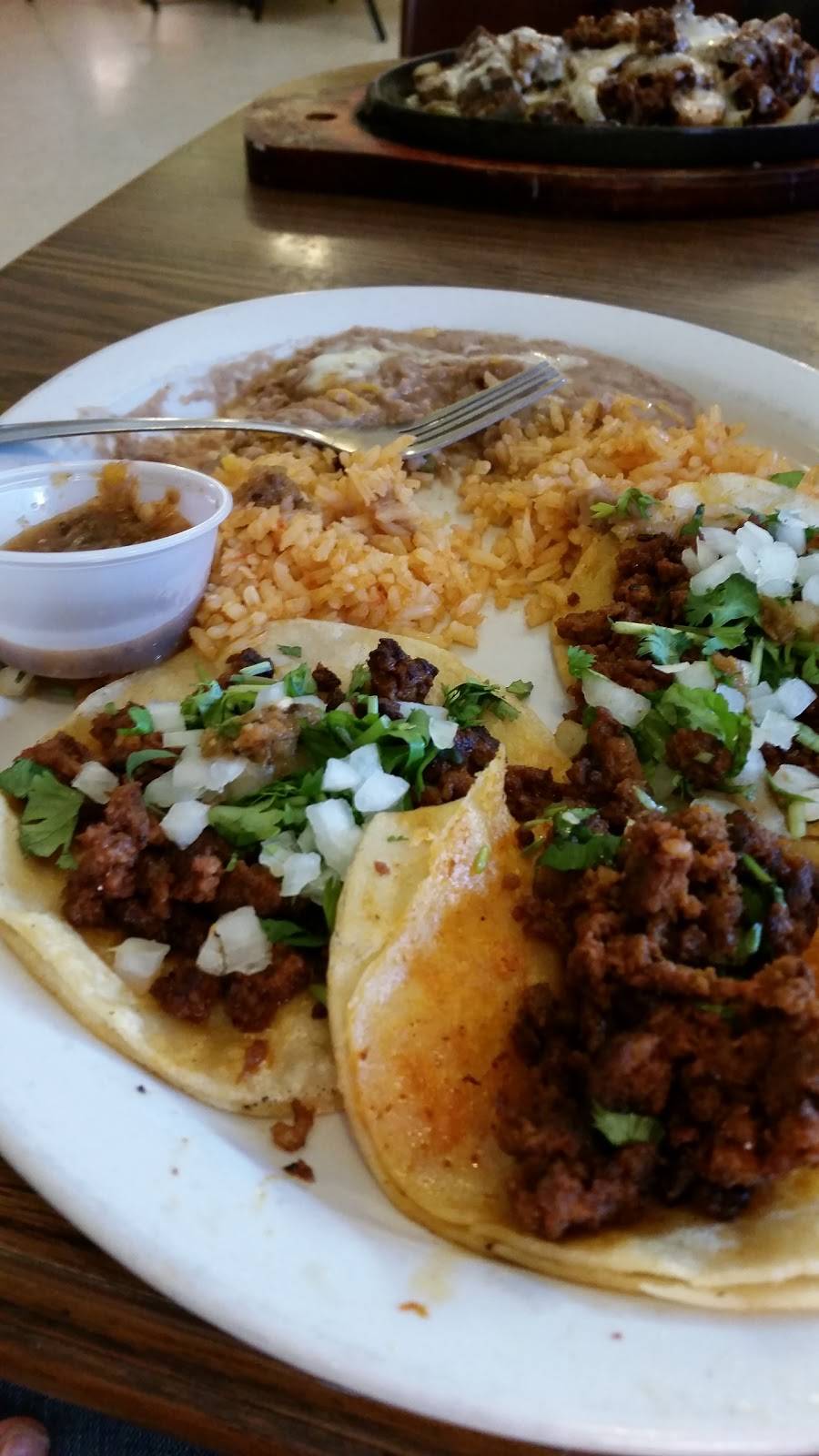 Little Familia Tex Mex Restaurant | restaurant | 1100 W Main St, Green Forest, AR 72638, USA | 8704385472 OR +1 870-438-5472