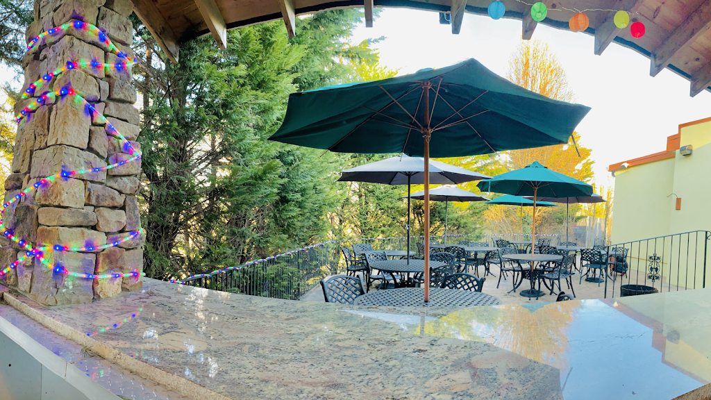 El Palenque Bar & Grill | restaurant | 242 Millwood Ave, Winchester, VA 22601, USA | 5406784169 OR +1 540-678-4169