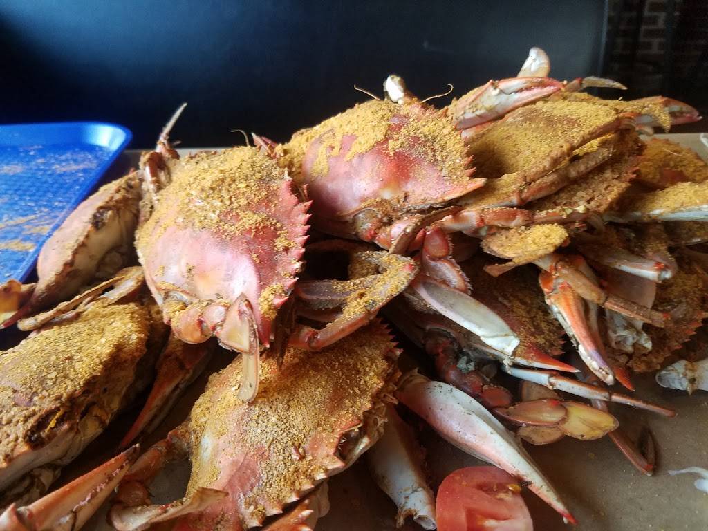 Shiver Me Pinchers Seafood | restaurant | 812 S Kings Hwy, Myrtle Beach, SC 29577, USA | 8432131056 OR +1 843-213-1056