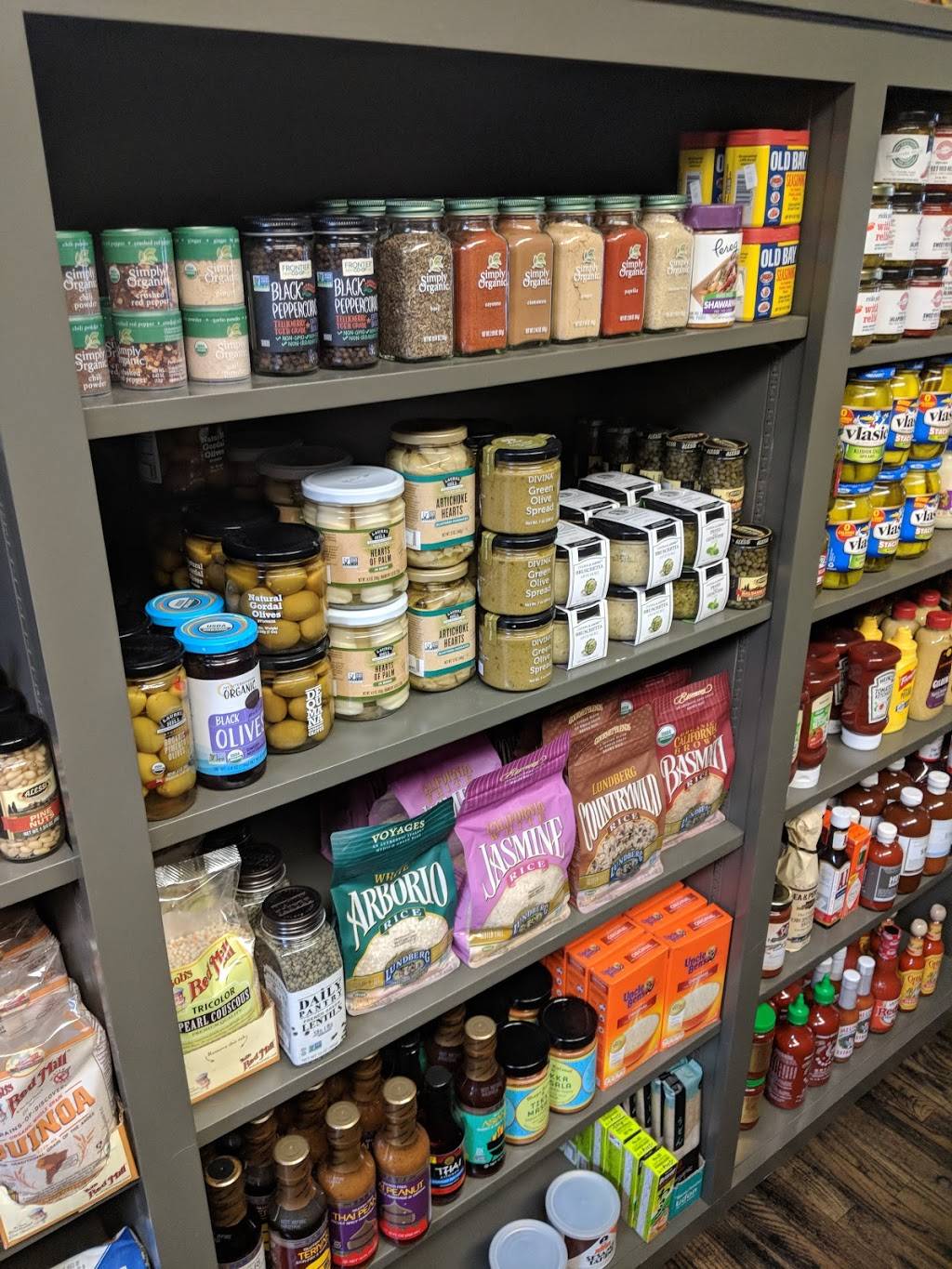 Chilmark General Store | restaurant | 7 State Rd, Chilmark, MA 02535, USA | 5086453739 OR +1 508-645-3739