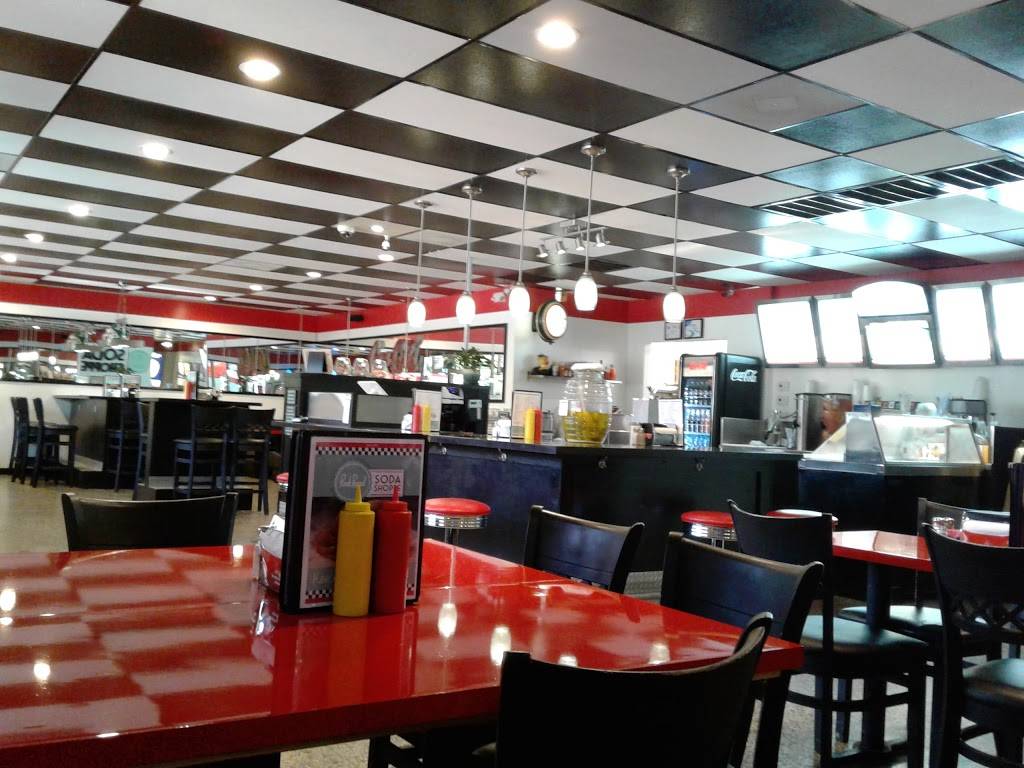 Park Road Soda Shoppe | restaurant | 800 Rogers Lake Rd, Kannapolis, NC 28081, USA | 7049330062 OR +1 704-933-0062