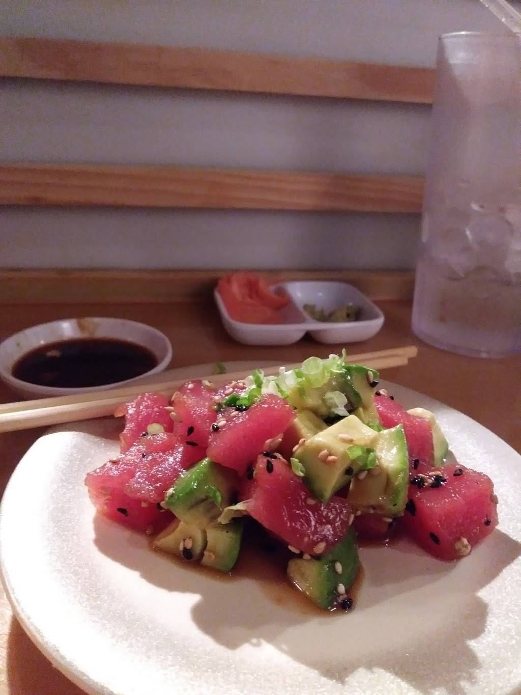 Sushi Lucy | restaurant | 1680 NE 123rd St, North Miami, FL 33181, USA | 7863912668 OR +1 786-391-2668