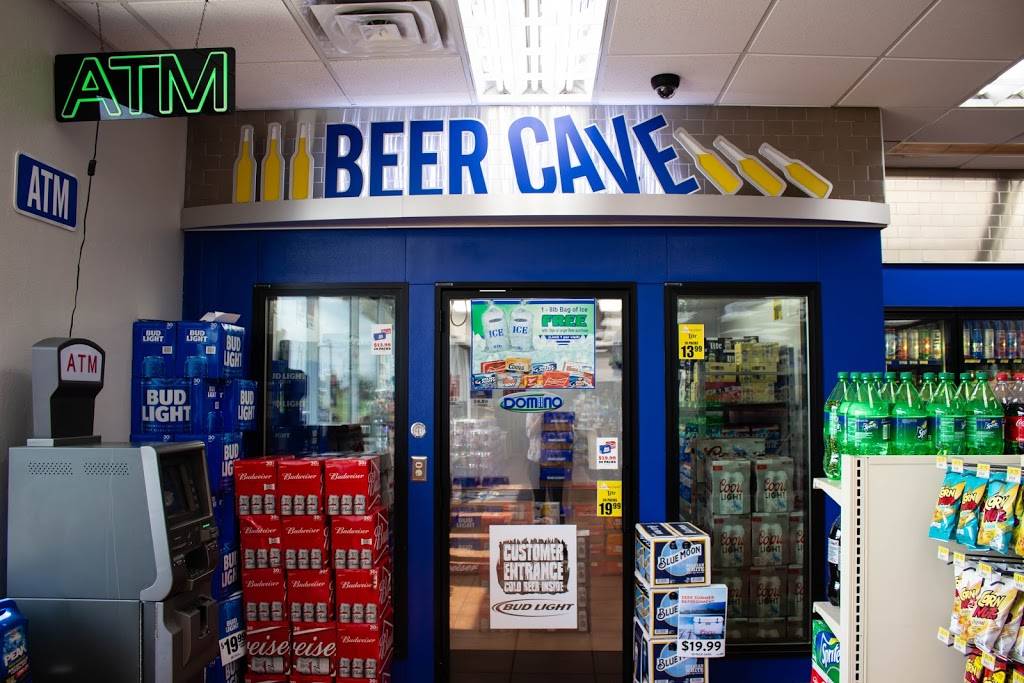 Domino C-Store | restaurant | 2601 S Country Club Rd, El Reno, OK 73036, USA | 4052629690 OR +1 405-262-9690