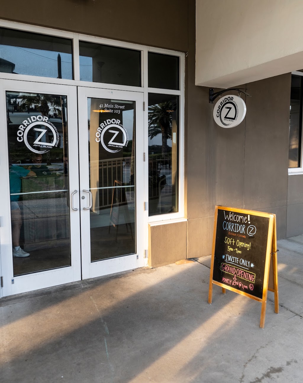 Corridor Z Kitchen+Cocktails | restaurant | 41 Main St Suite 103, Jekyll Island, GA 31527, USA | 9123192106 OR +1 912-319-2106