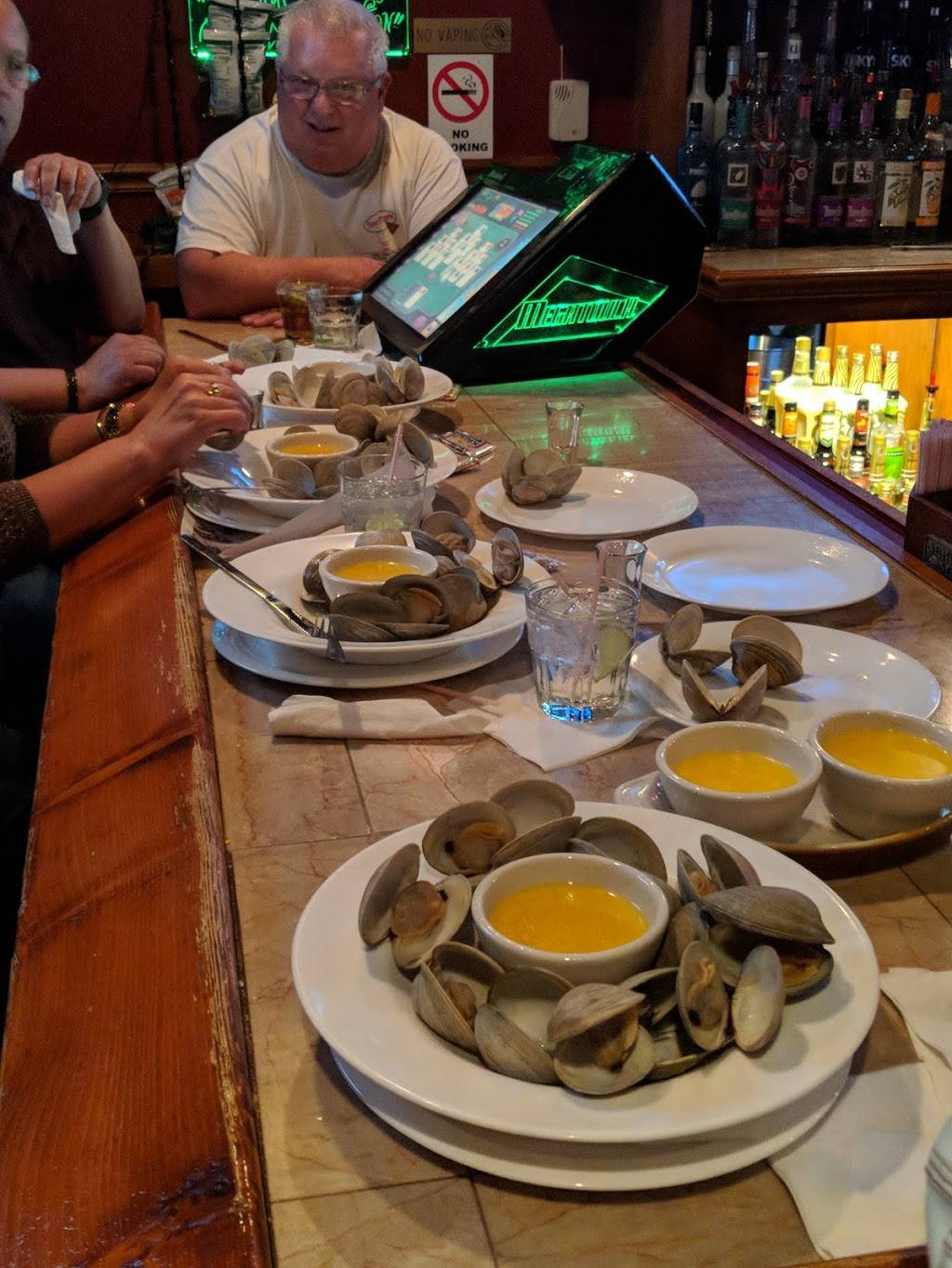 Tonys Pizzeria | restaurant | 1117 Main St # 1117-1121, Pittston, PA 18640, USA | 5706548805 OR +1 570-654-8805