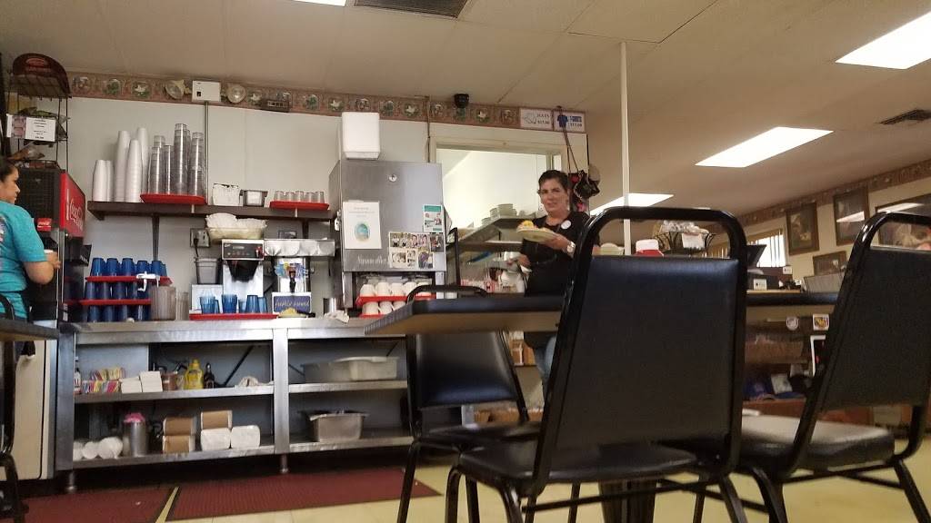 Flos Airport Cafe | cafe | Chino Airport, 7000 Merrill Ave #8, Chino, CA 91710, USA | 9095973416 OR +1 909-597-3416