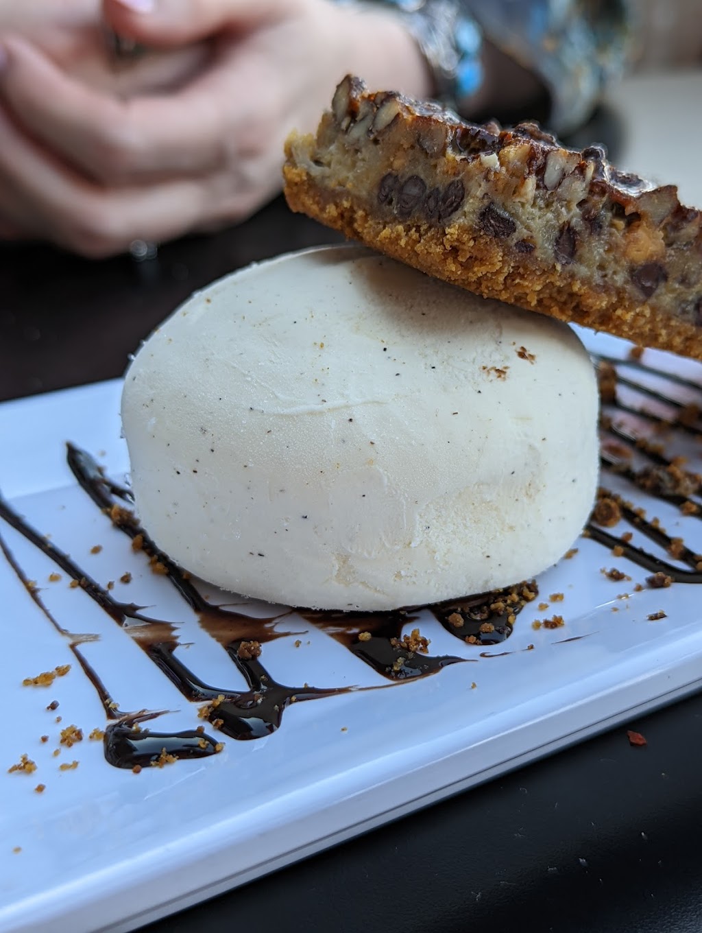 Red Moon Tavern | restaurant | 6015 Chenonceau Blvd, Little Rock, AR 72223, USA | 5013678188 OR +1 501-367-8188