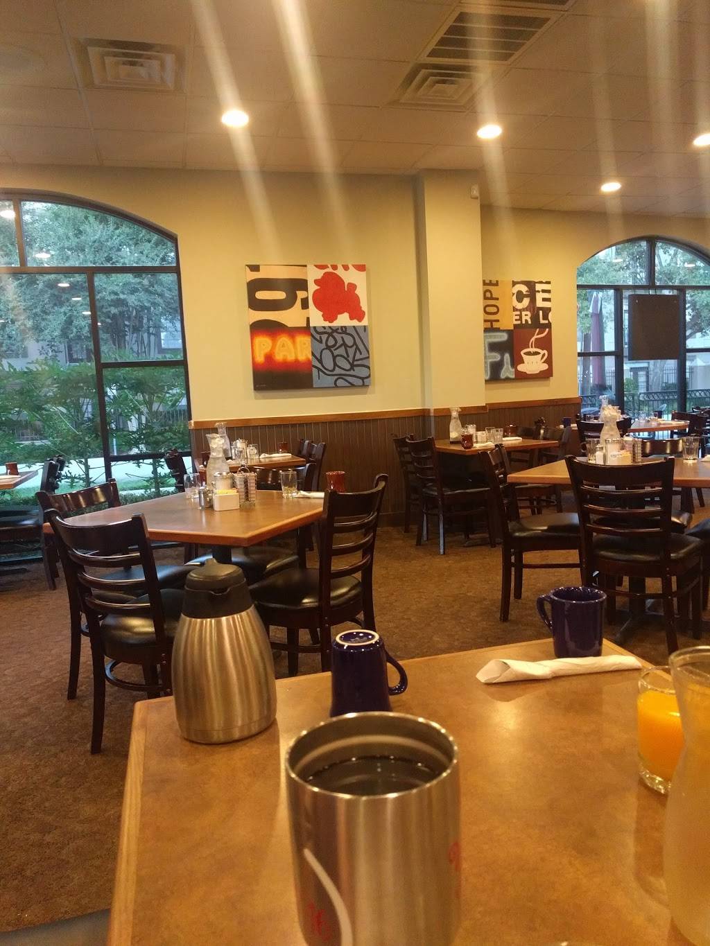 Le Peep - Woodway | restaurant | 5750 Woodway Dr #162, Houston, TX 77057, USA | 7137807337 OR +1 713-780-7337