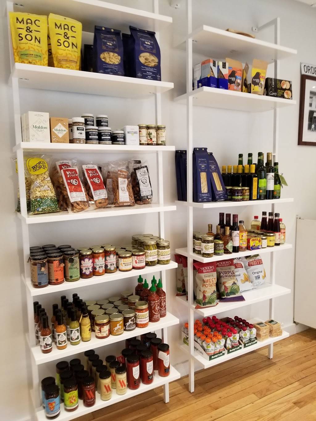 Gordon Savory | restaurant | 995A Fulton St, Brooklyn, NY 11238, USA | 3478895696 OR +1 347-889-5696