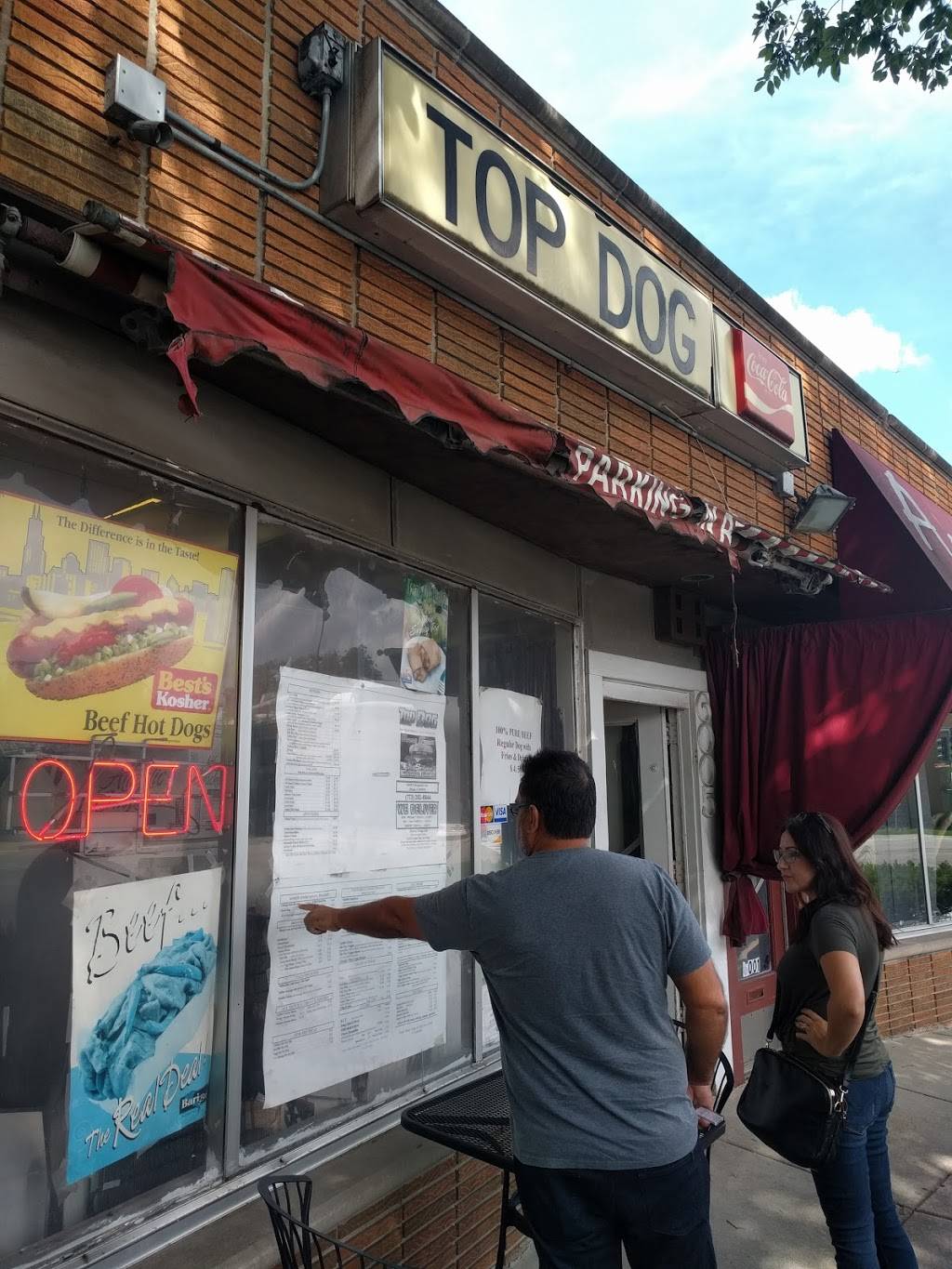 Top Dog Inc | restaurant | 6005 N Sauganash Ave, Chicago, IL 60646, USA | 7732028844 OR +1 773-202-8844