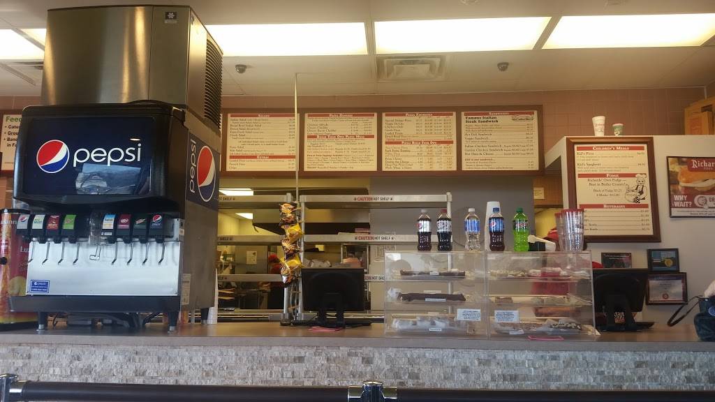 Richards Pizza | restaurant | 3015 Dixie Hwy, Hamilton, OH 45015, USA | 5138943217 OR +1 513-894-3217