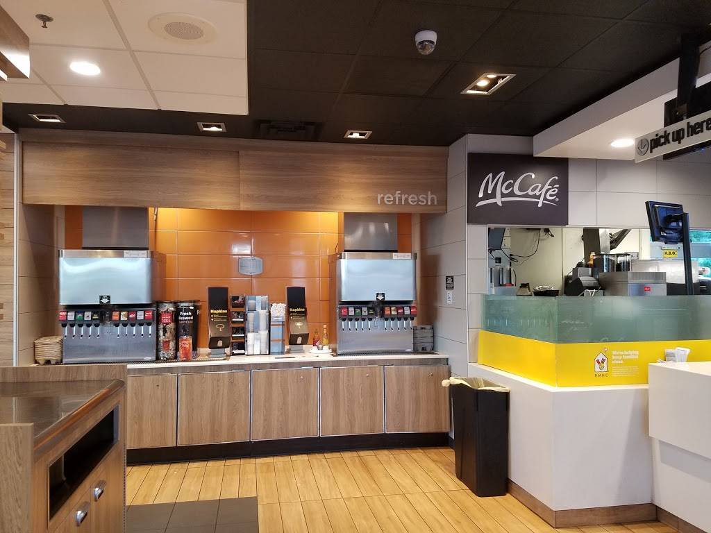 Burger King | restaurant | 2000 N Cameron St, Harrisburg, PA 17103, USA | 7172331140 OR +1 717-233-1140