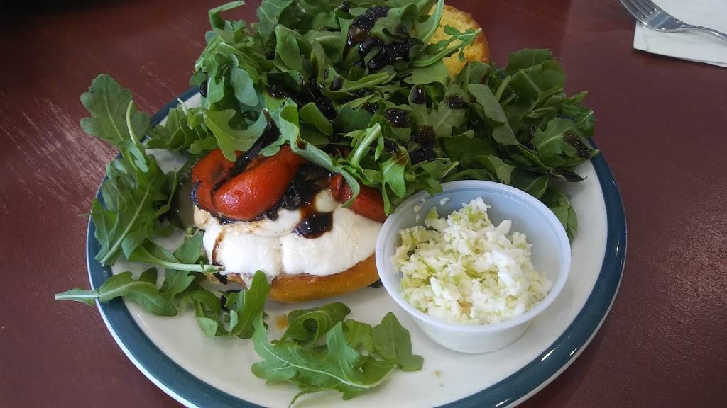 Billys Ice Cream and Marketplace | restaurant | 742 Amity Rd, Bethany, CT 06524, USA | 2036919185 OR +1 203-691-9185