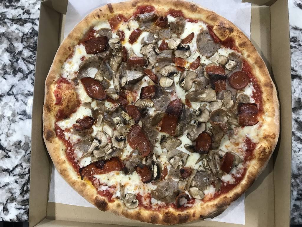 Salucci’s Brick Oven Pizza | restaurant | 38 S Atlantic Ave, Cocoa Beach, FL 32931, USA | 3216132304 OR +1 321-613-2304