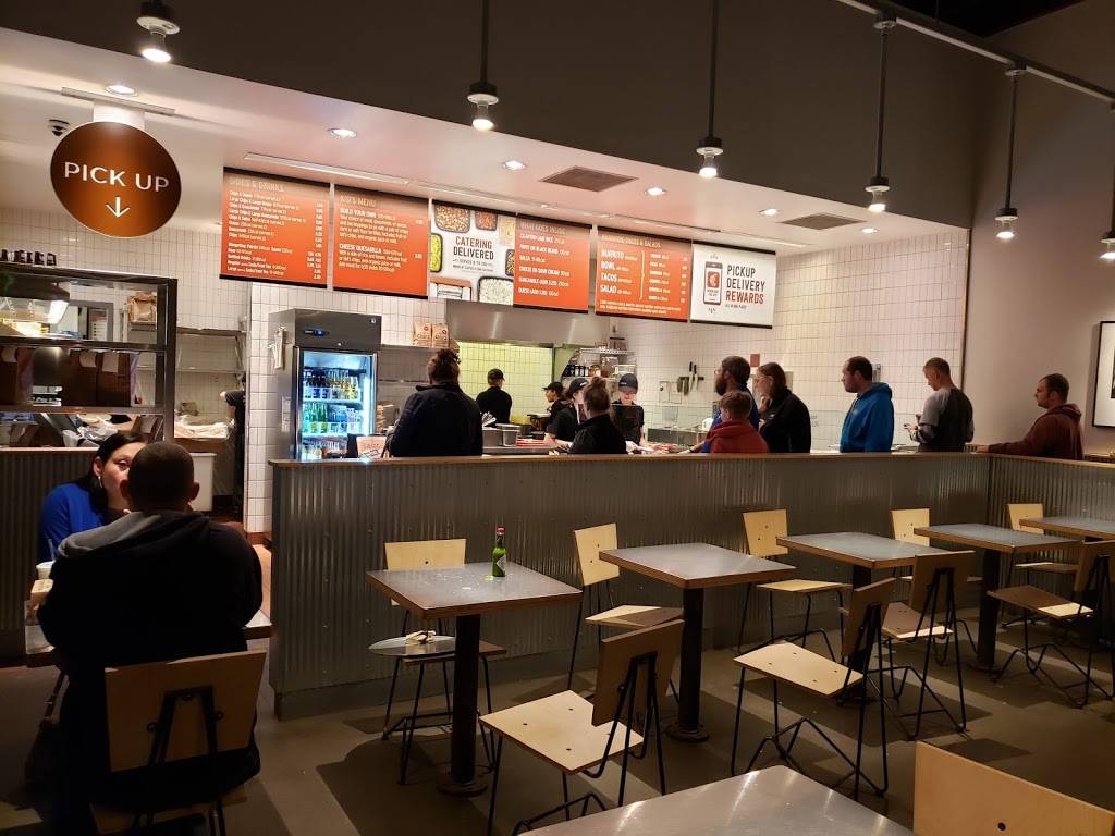 Chipotle Mexican Grill | restaurant | 1115 NE Coronado Dr, Blue Springs, MO 64014, USA | 8162292690 OR +1 816-229-2690