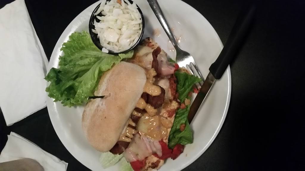 Parkway Bar and Grill | restaurant | 22775 E Aurora Pkwy, Aurora, CO 80016, USA | 3036936200 OR +1 303-693-6200