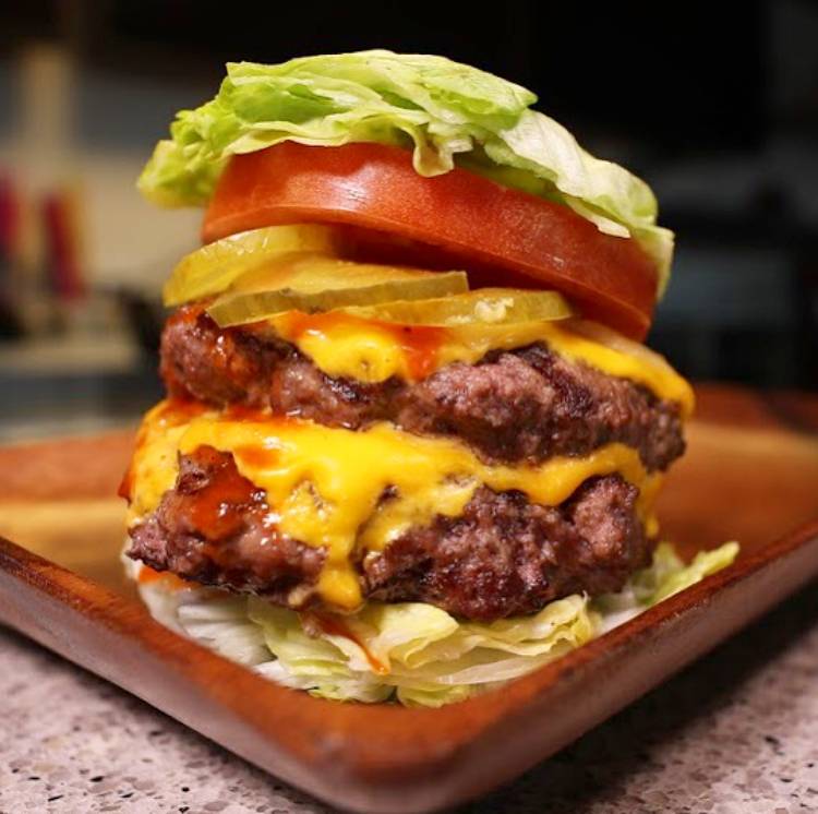 Spagburger | restaurant | 17275 E 9 Mile Rd, Eastpointe, MI 48021, USA | 5868722601 OR +1 586-872-2601