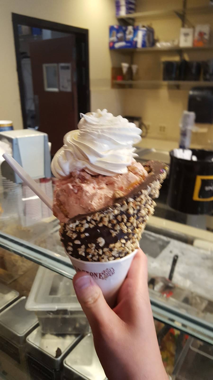 Cold Stone Creamery | bakery | 9655 Carousel Center, Syracuse, NY 13290, USA | 3157012840 OR +1 315-701-2840