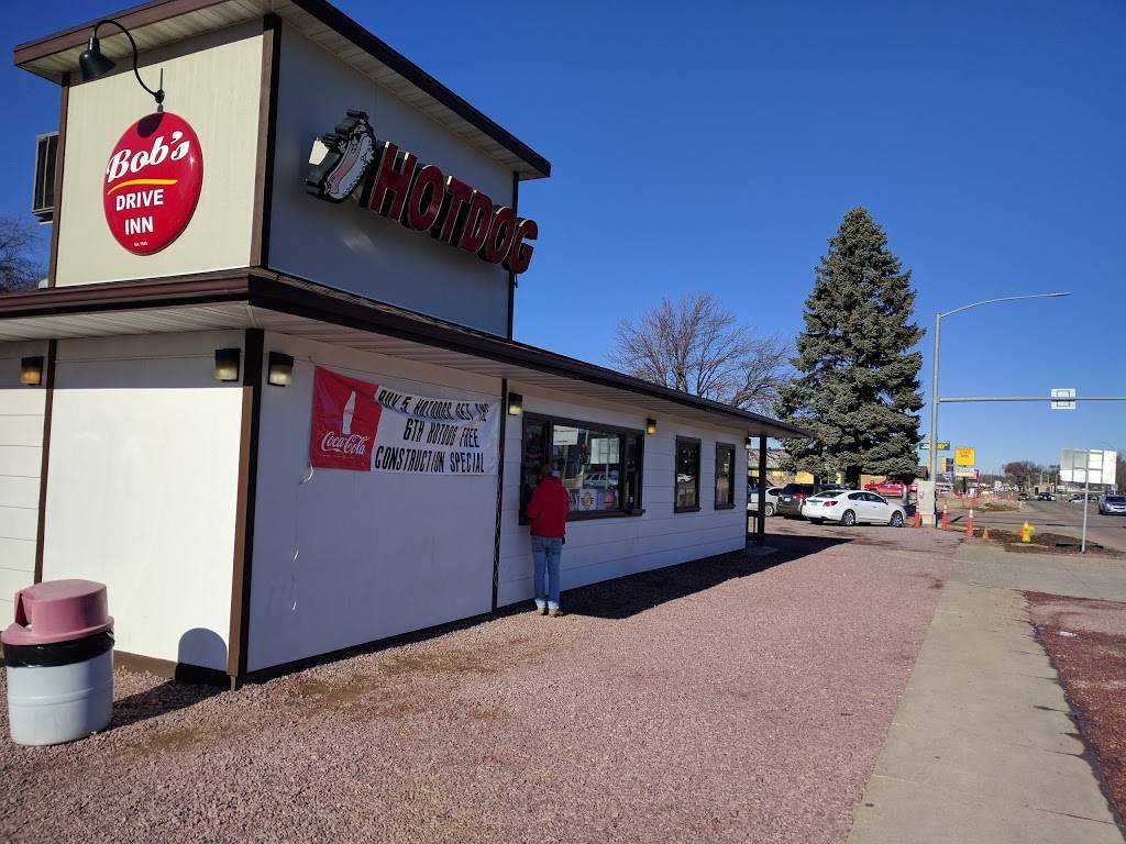 Bobs Drive Inn | restaurant | 23 5th Ave SW, Le Mars, IA 51031, USA | 7125465445 OR +1 712-546-5445